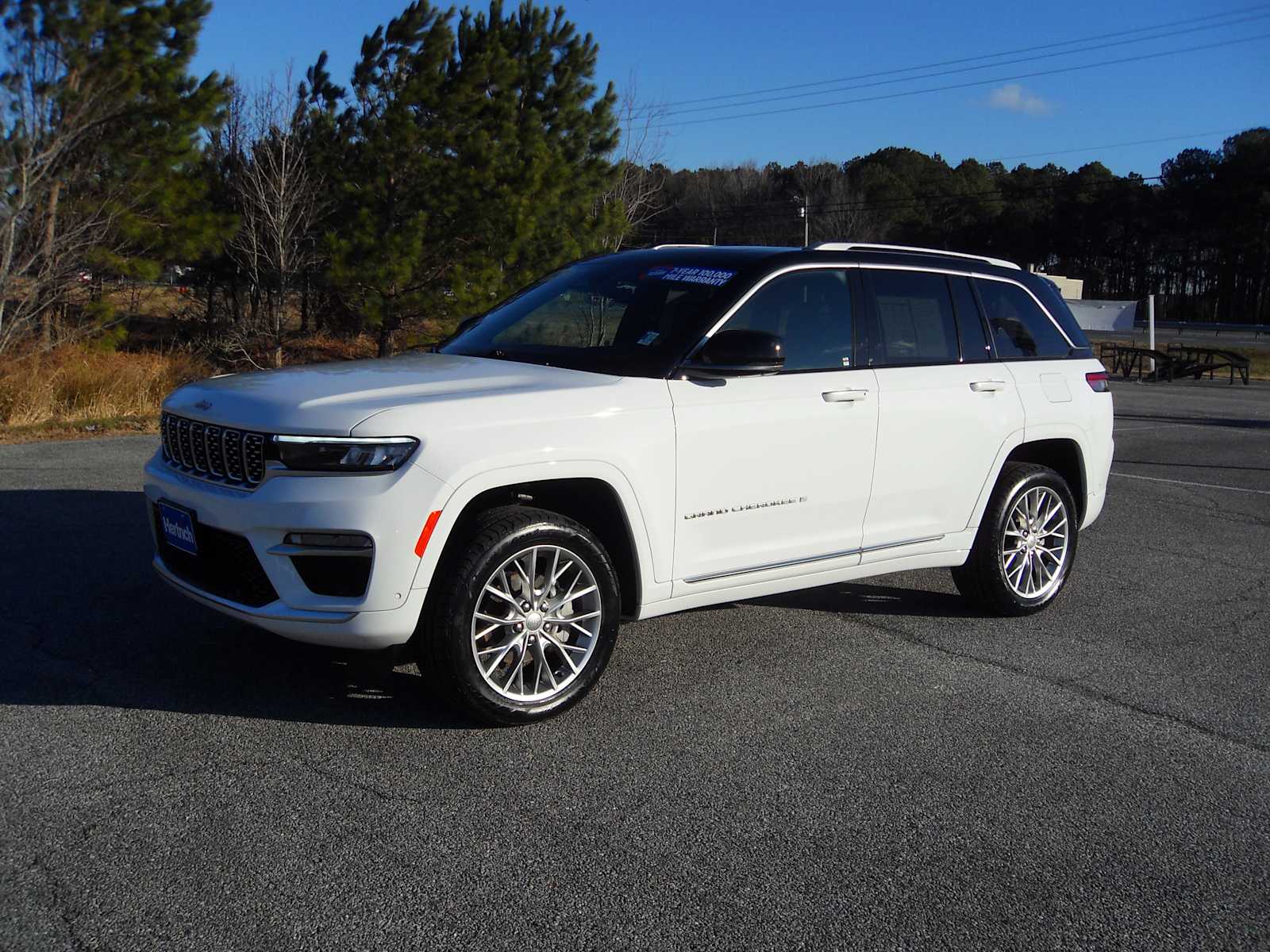 2023 Jeep Grand Cherokee Summit's photo