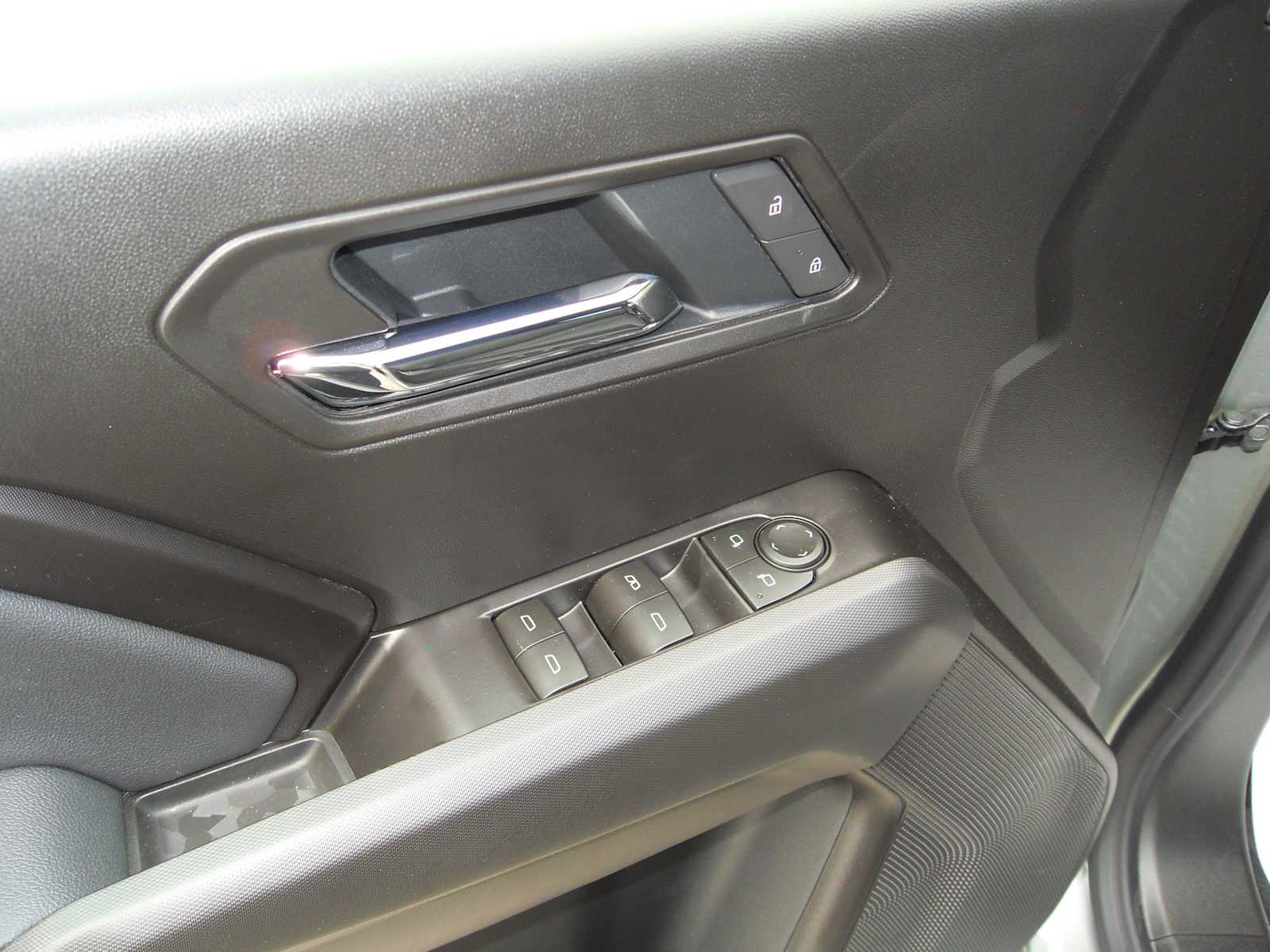 2026 Chevrolet Colorado LT - Photo 21