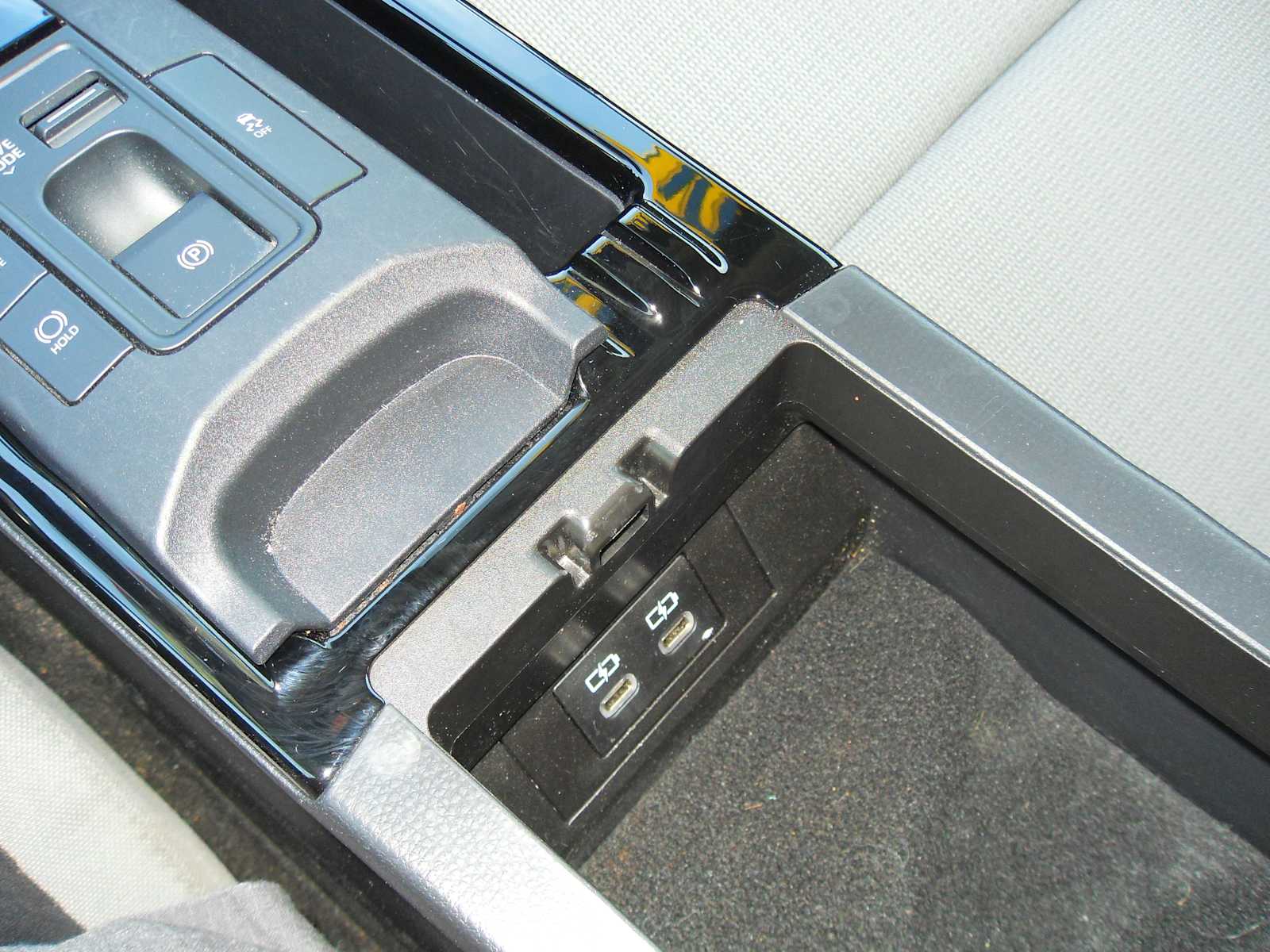2023 Toyota Prius LE - Photo 31