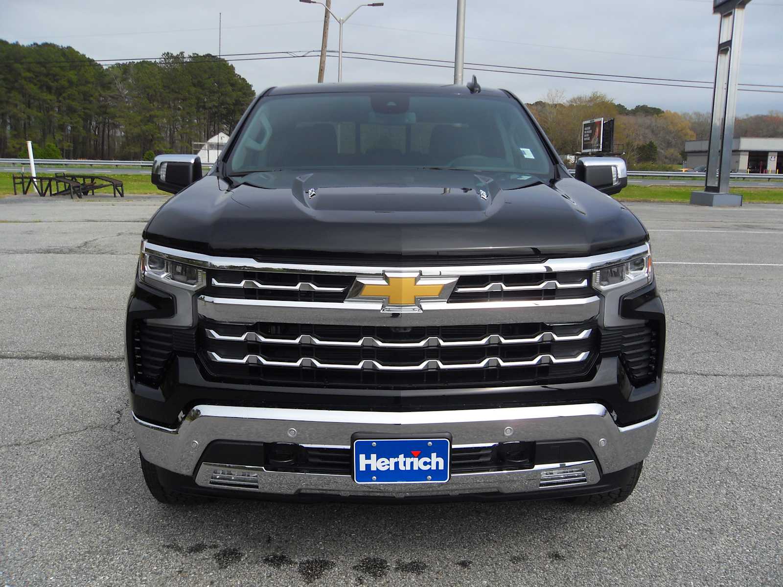 2026 Chevrolet Silverado 1500 LTZ - Photo 8
