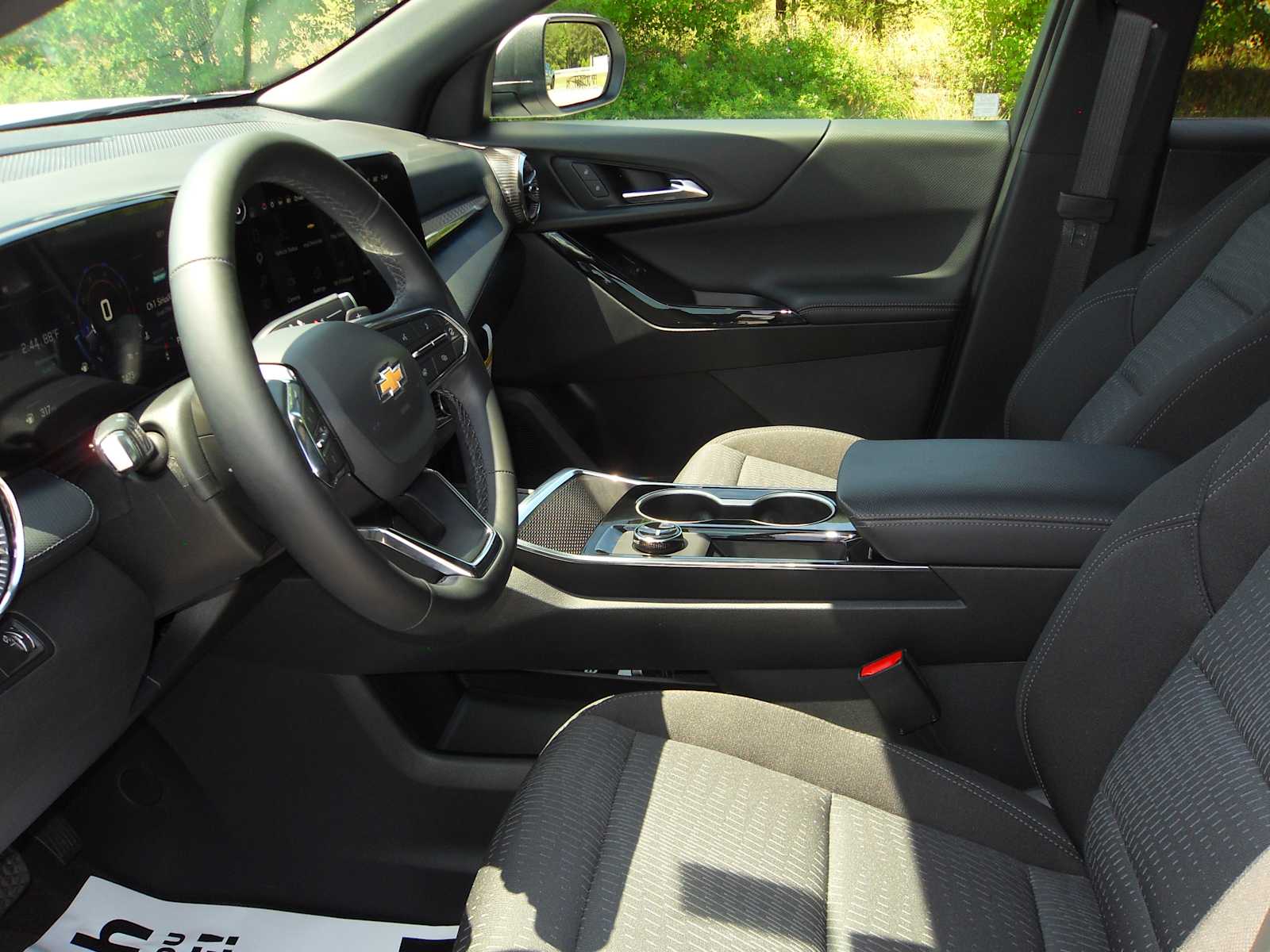 2026 Chevrolet Equinox LT - Photo 16