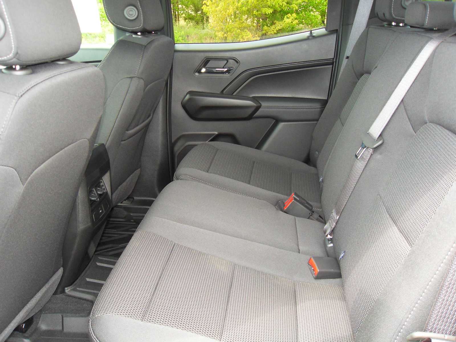 2026 Chevrolet Colorado LT - Photo 13