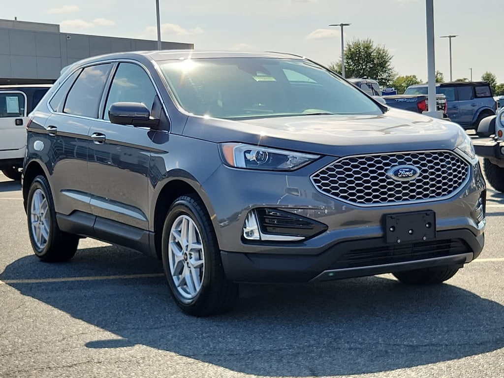 Used 2024 Ford Edge SEL SUV