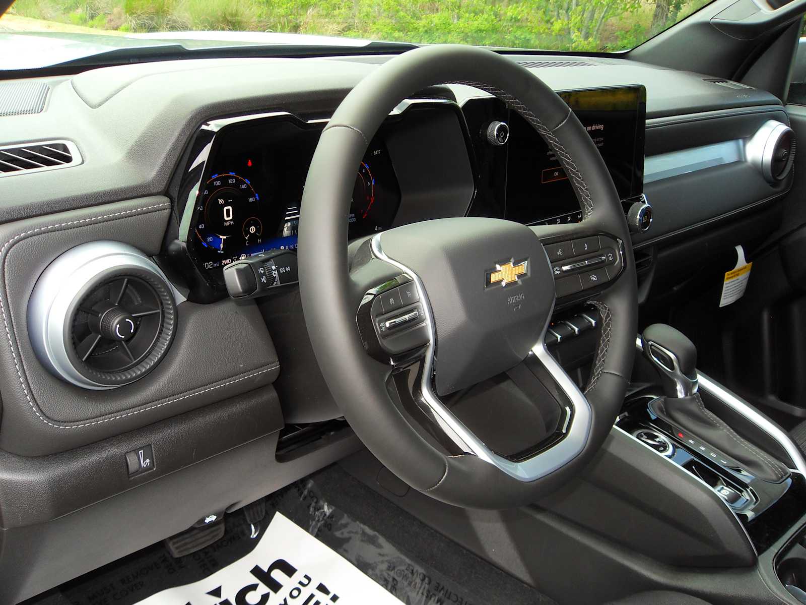 2026 Chevrolet Colorado LT - Photo 19