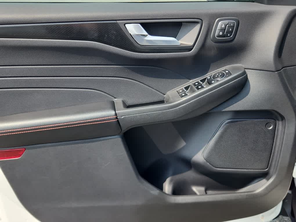 2022 Ford Escape SEL - Photo 16