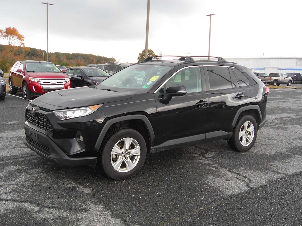 Used 2020 Toyota RAV4 XLE SUV