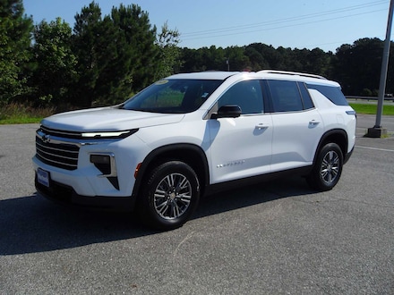 2025 Chevrolet Traverse LT SUV