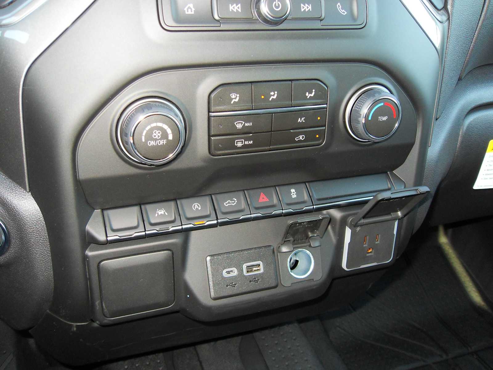 2026 Chevrolet Silverado 1500 Custom - Photo 28