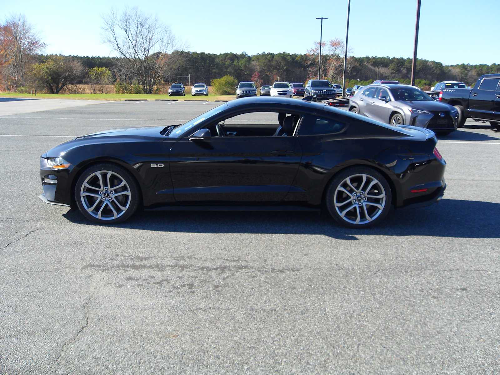 2022 Ford Mustang GT Premium photo 2