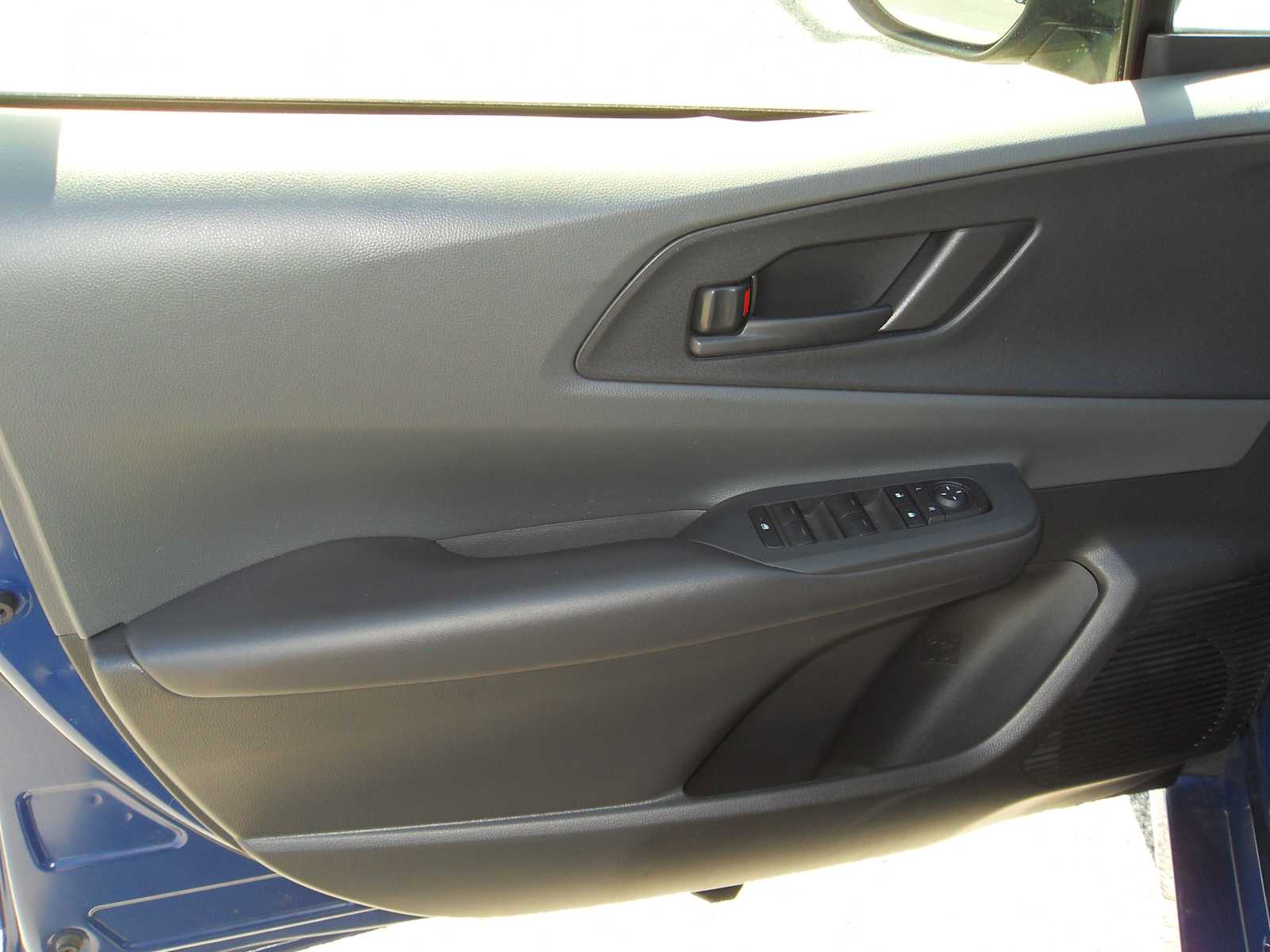 2023 Toyota Prius LE - Photo 27