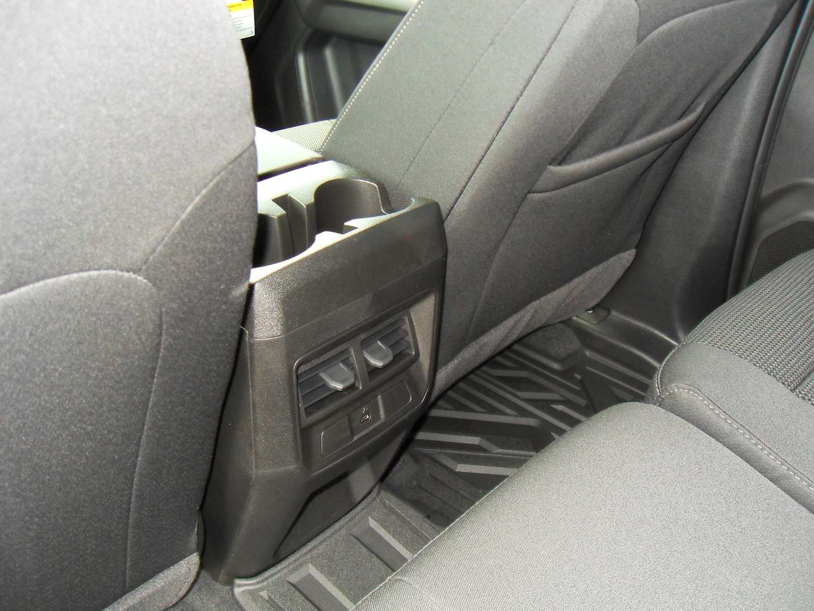 2026 Chevrolet Colorado LT - Photo 14