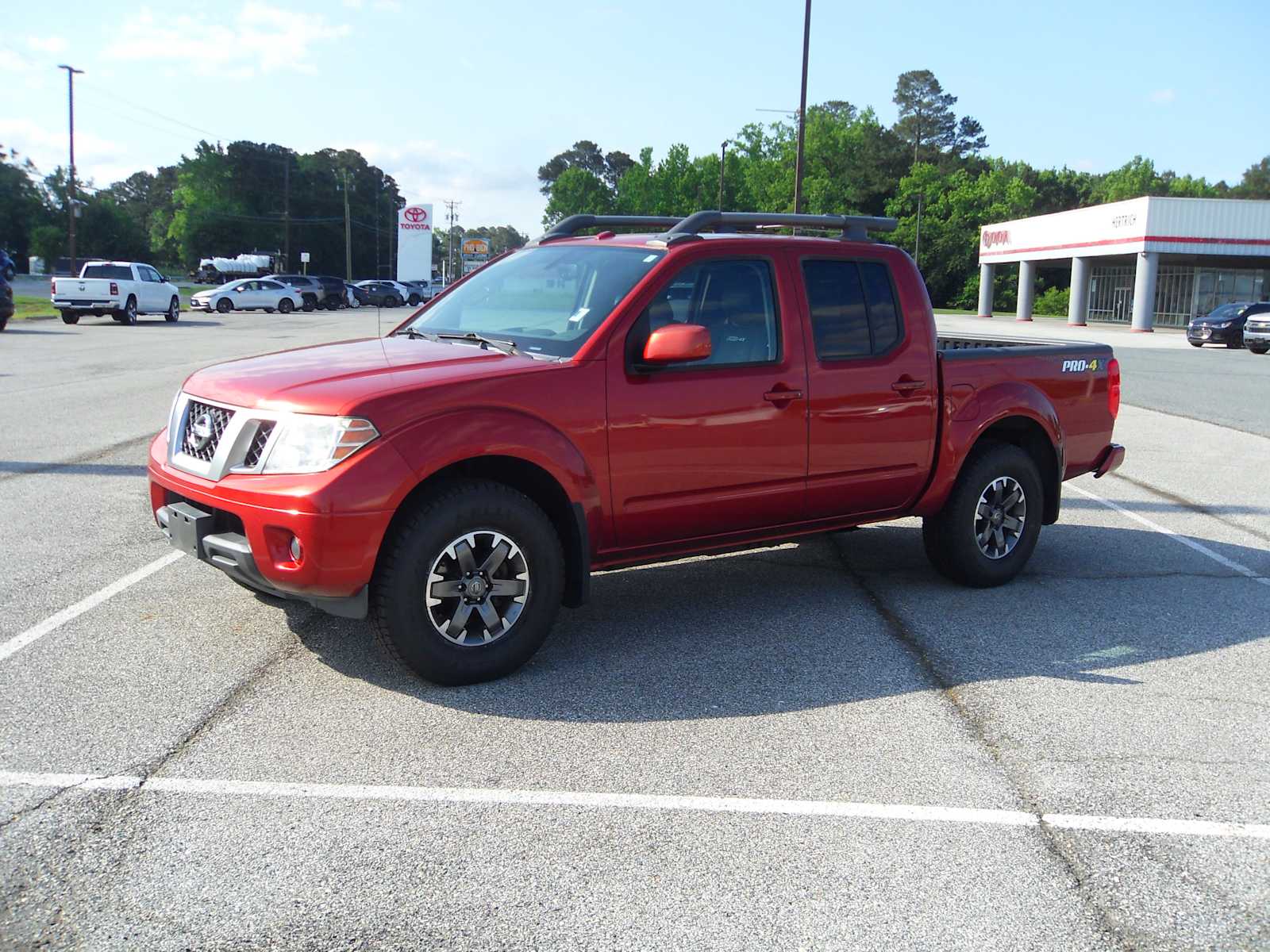 Lava Red 2016 Nissan Frontier PRO-4X Crew Cab 4WD Pickup Truck Four-Wheel Drive Automatic