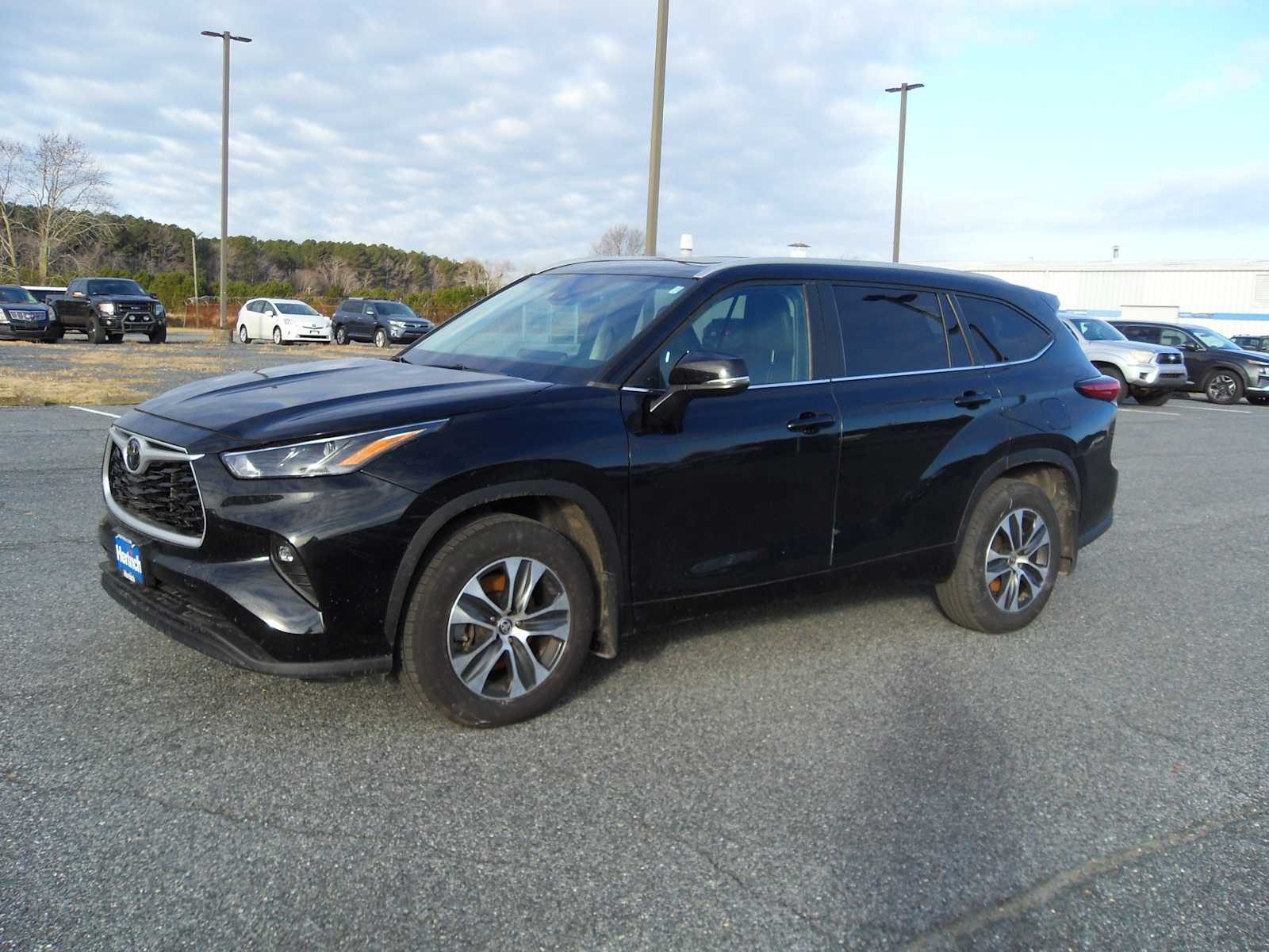 2023 Toyota Highlander XLE's photo