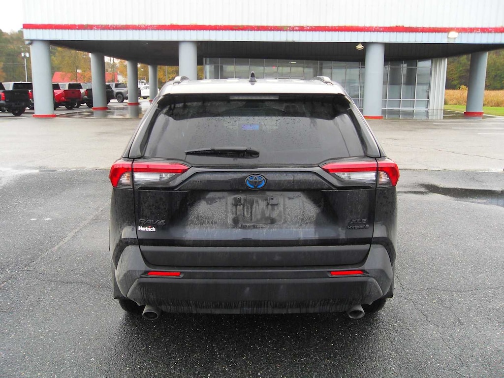 Used 2024 Toyota RAV4 Hybrid XLE SUV