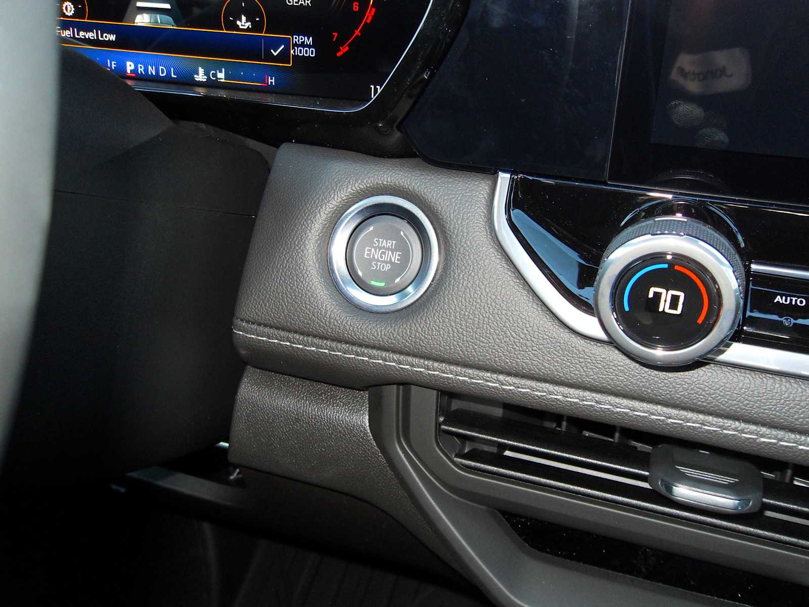 2026 Chevrolet Colorado LT - Photo 26