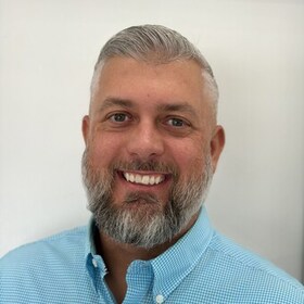 Staff member Jason Munoz from ID_c2659de267d6