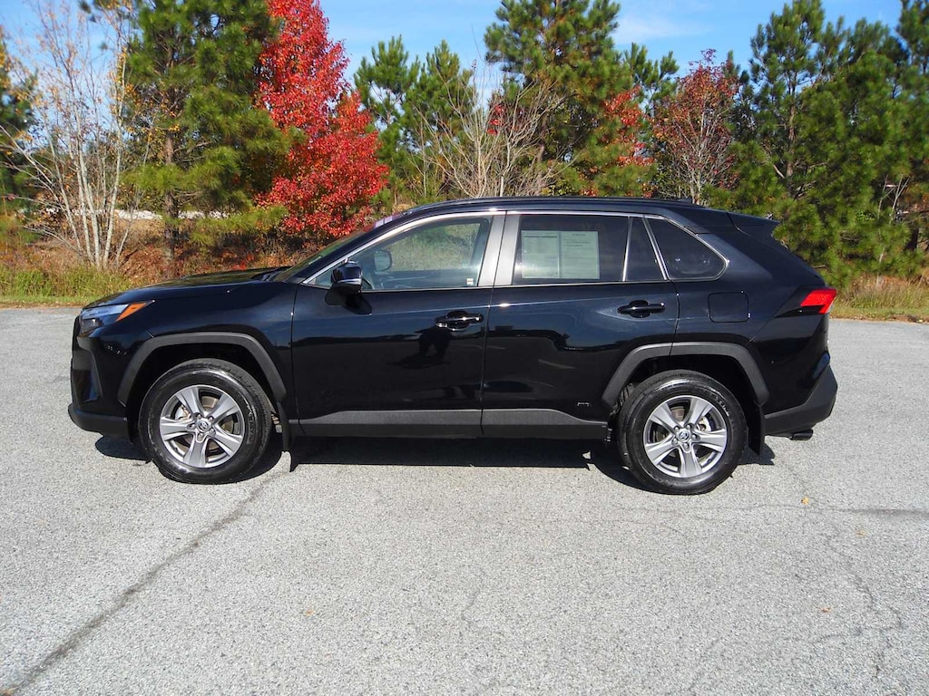 Used 2024 Toyota RAV4 Hybrid XLE SUV