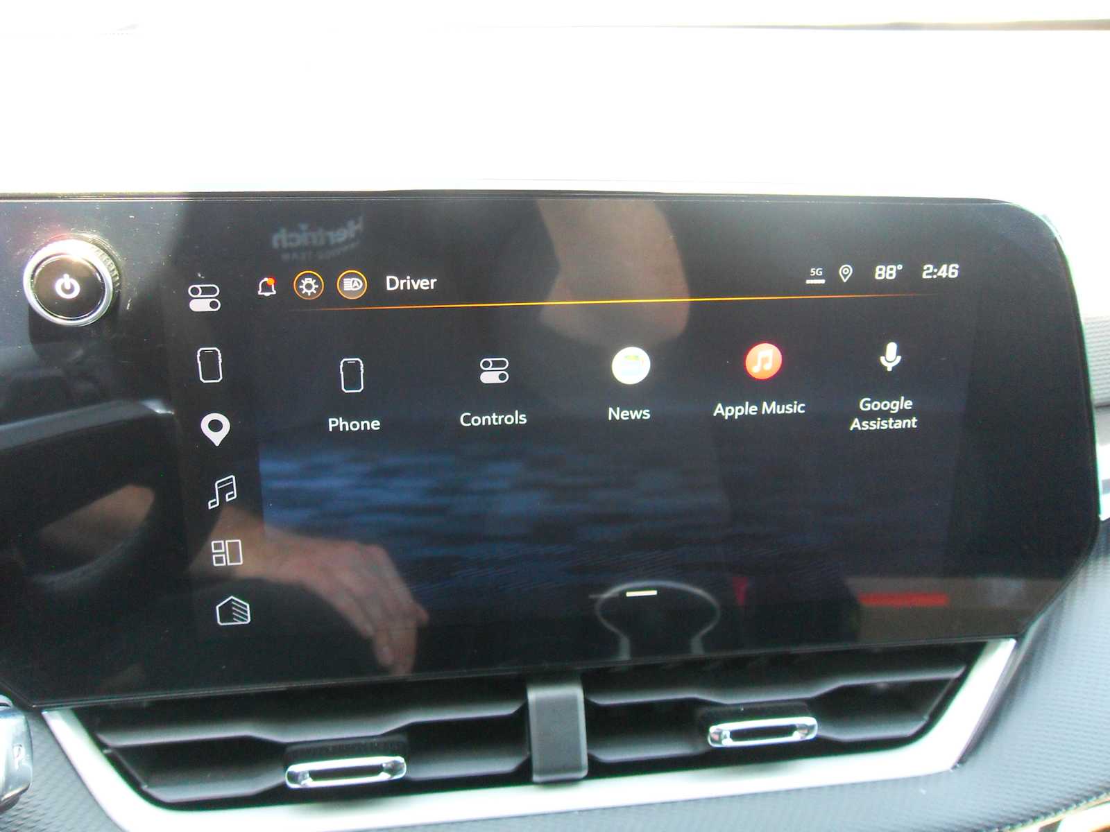 2026 Chevrolet Equinox LT - Photo 25