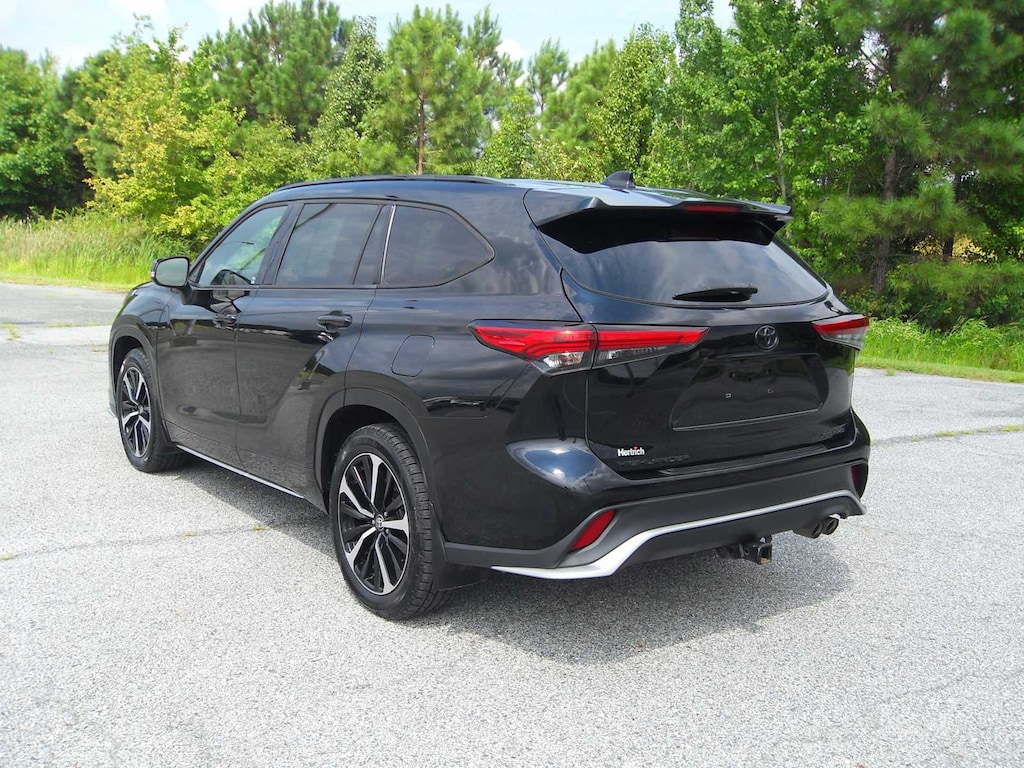 Used 2021 Toyota Highlander XSE SUV