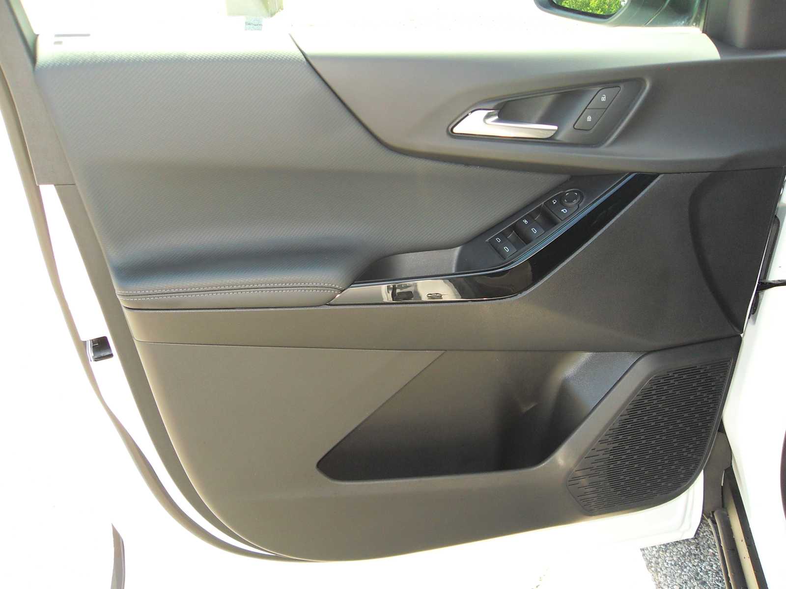 2026 Chevrolet Equinox LT - Photo 19