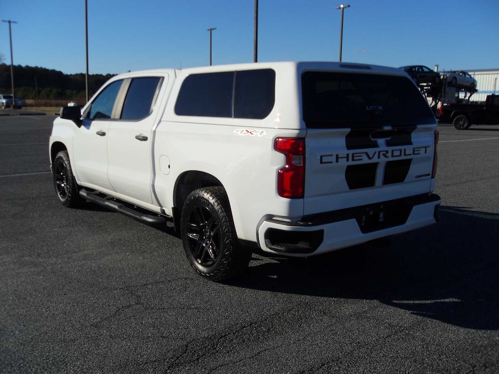 Used 2021 Chevrolet Silverado 1500 Custom 4WD Crew Cab 147 Truck Crew Cab