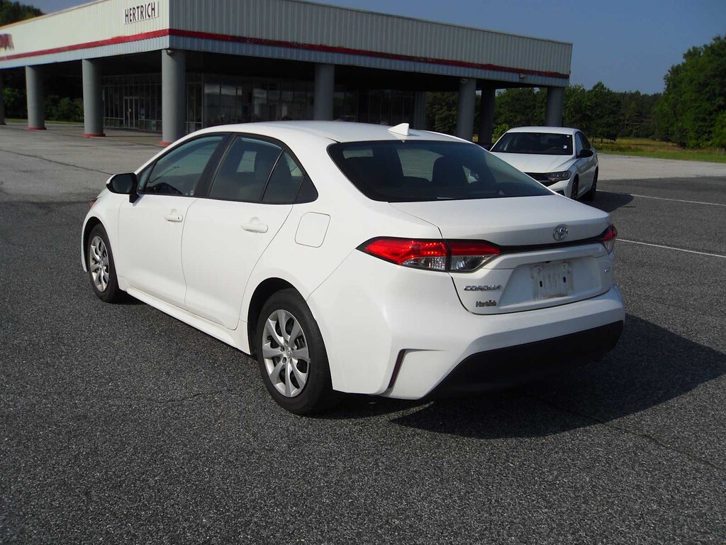 Used 2024 Toyota Corolla LE Sedan