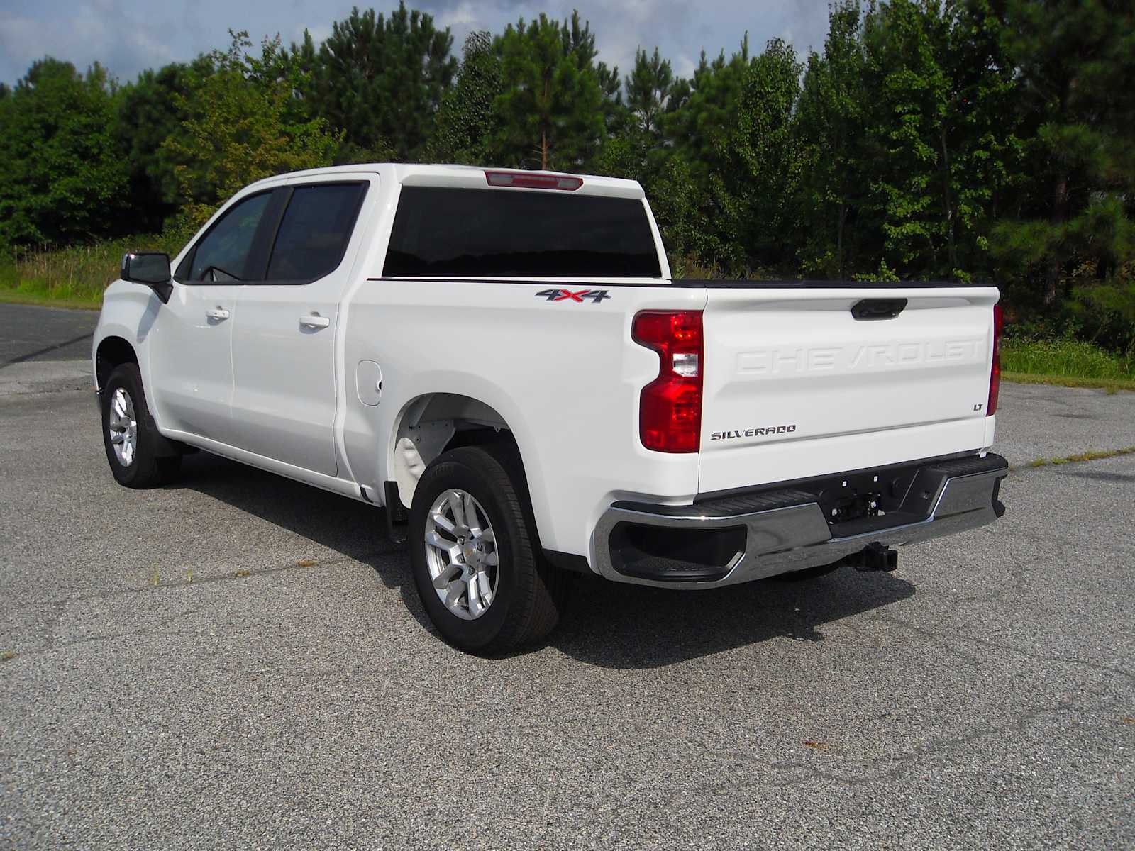 2026 Chevrolet Silverado 1500 LT - Photo 3