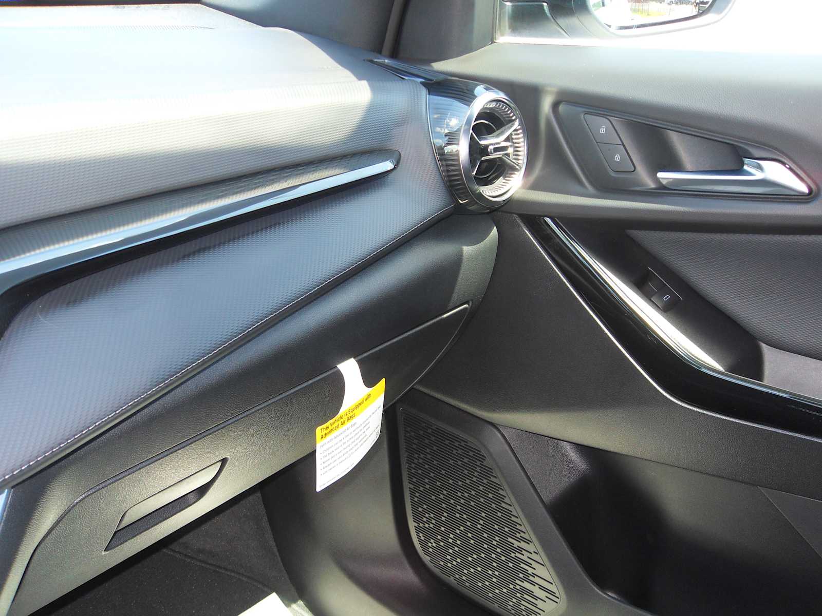 2026 Chevrolet Equinox LT - Photo 21