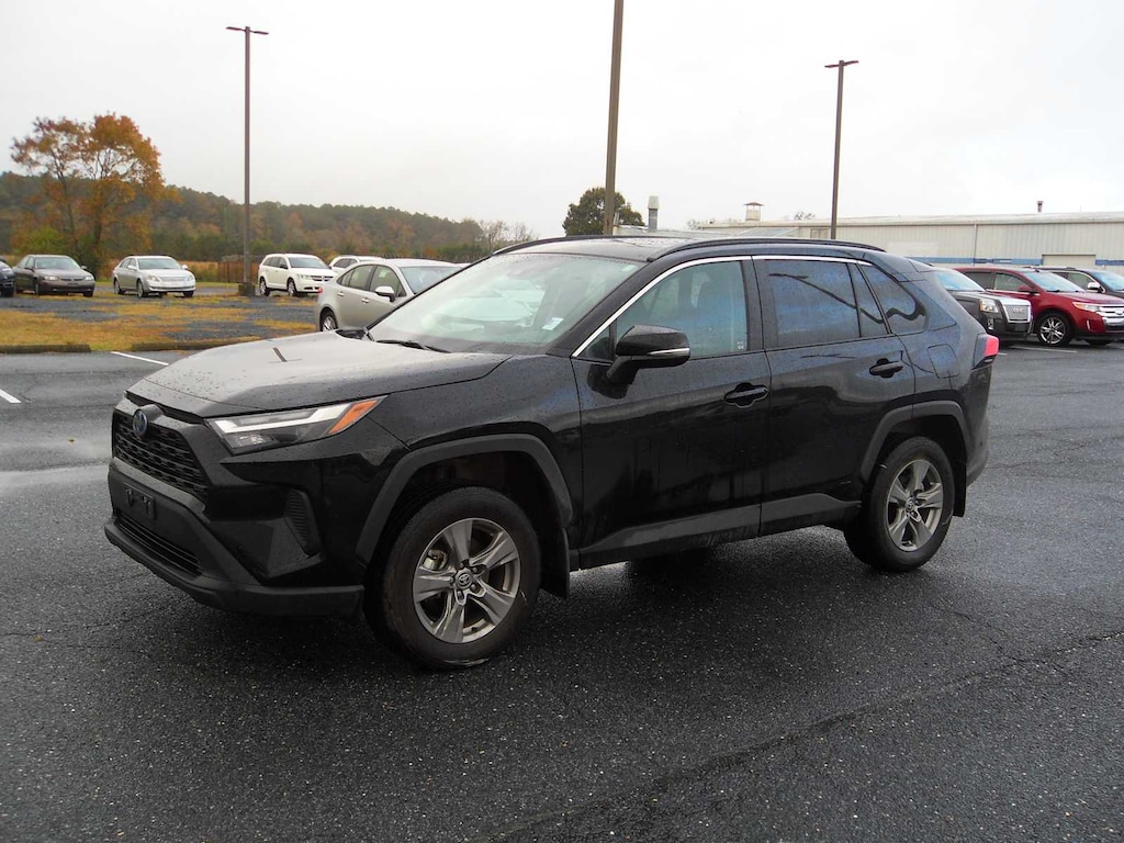 Used 2024 Toyota RAV4 Hybrid XLE SUV