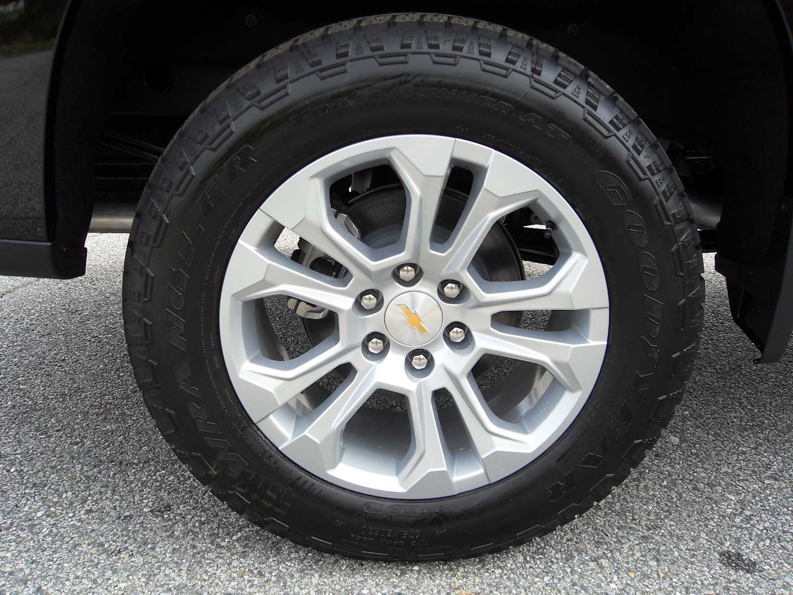 2026 Chevrolet Silverado 1500 LTZ - Photo 11