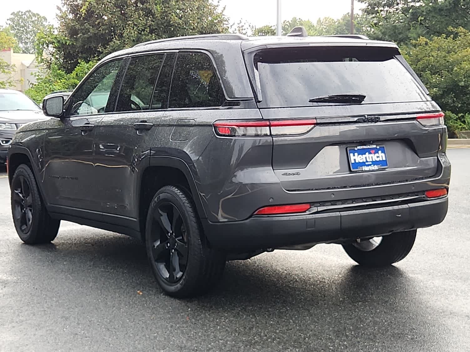 2023 Jeep Grand Cherokee Altitude photo 4
