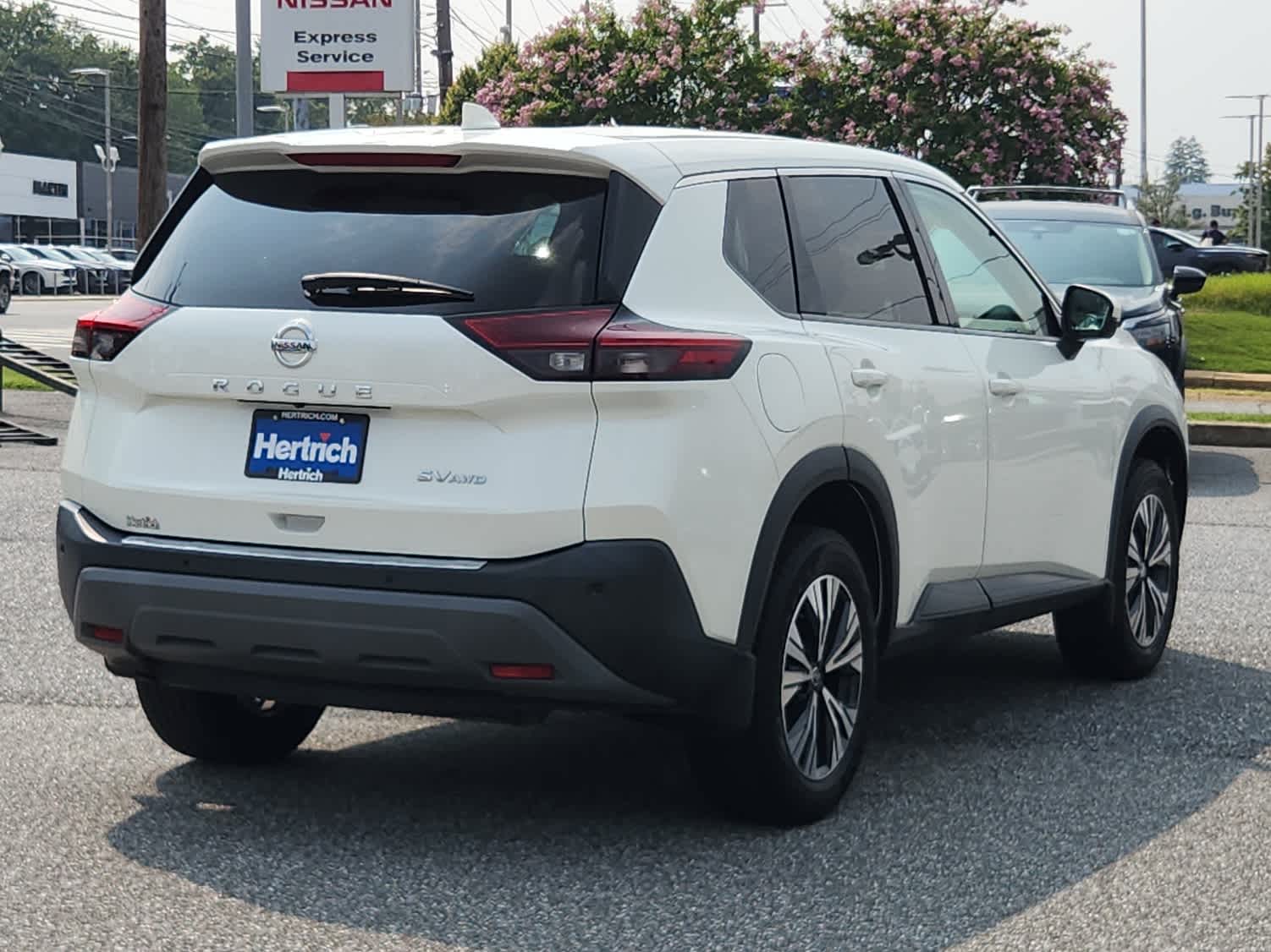 2021 Nissan Rogue SV AWD photo 3