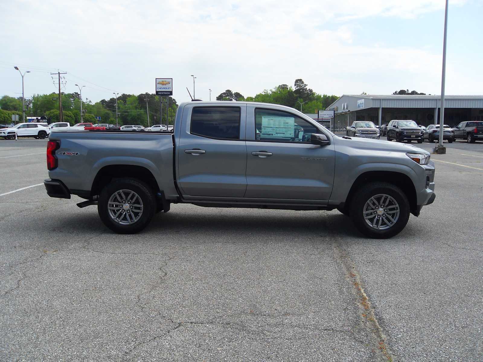 2026 Chevrolet Colorado LT - Photo 6