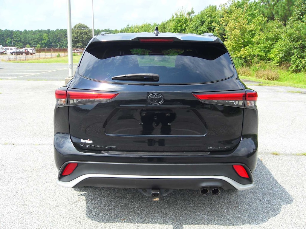 Used 2021 Toyota Highlander XSE SUV