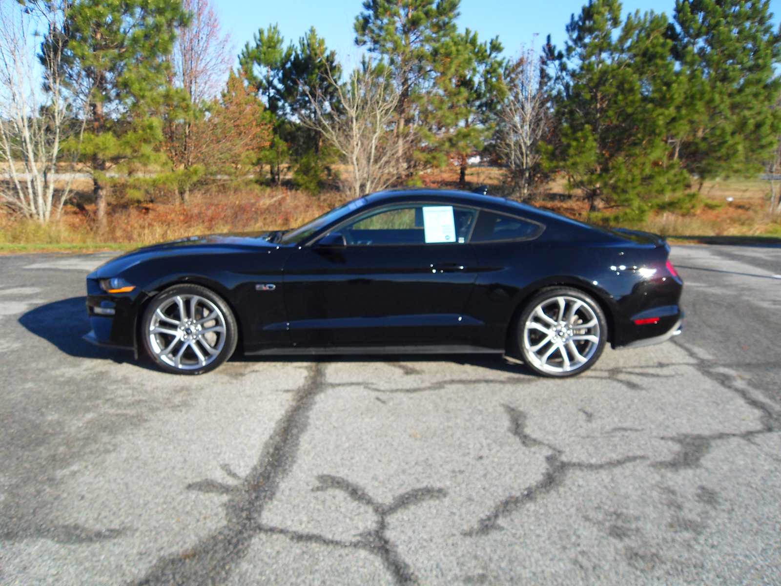 2022 Ford Mustang GT Premium photo 2