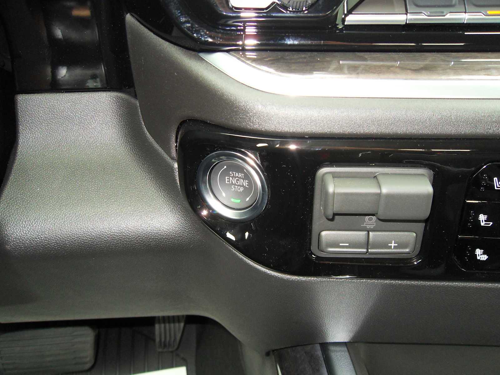 2026 Chevrolet Silverado 1500 LTZ - Photo 31