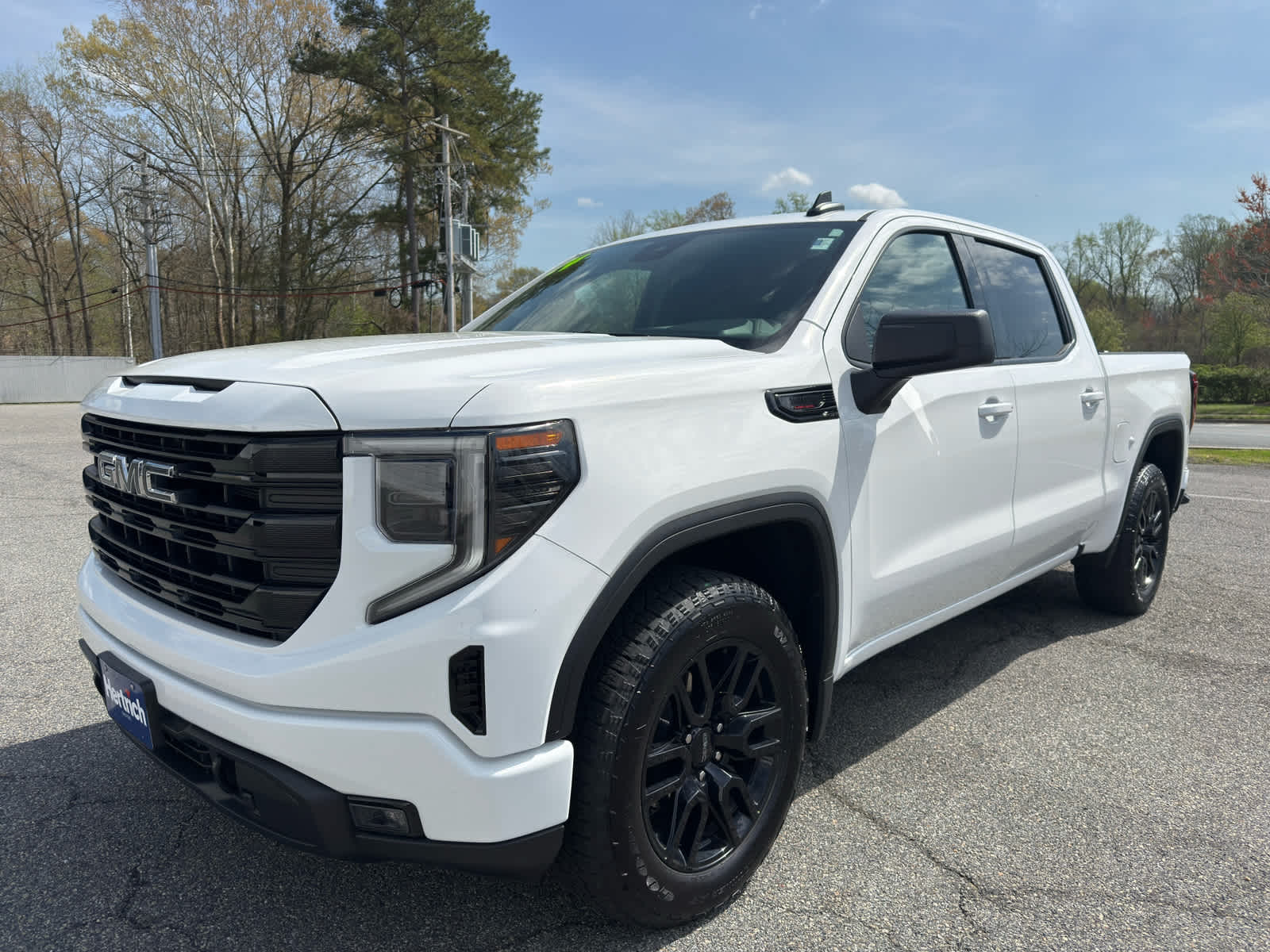 Summit White 2024 GMC Sierra 1500 Elevation Crew Cab 4WD Pickup Truck Four-Wheel Drive Automatic