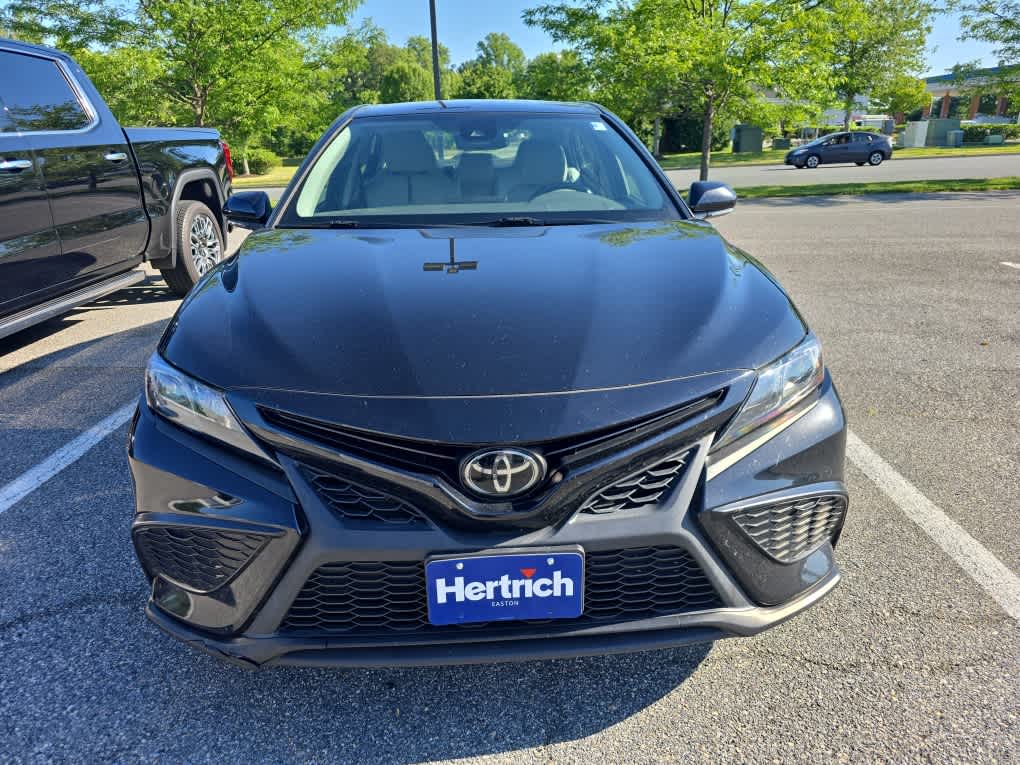 Used 2022 Toyota Camry SE with VIN 4T1G11BKXNU056149 for sale in Easton, MD