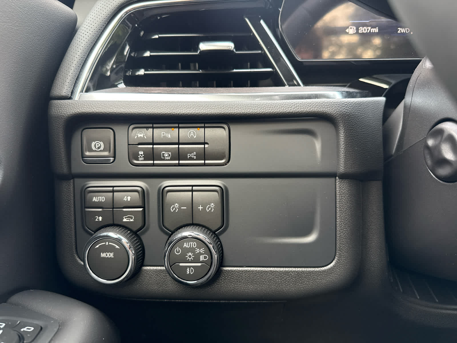 2026 Chevrolet Tahoe Premier - Photo 22