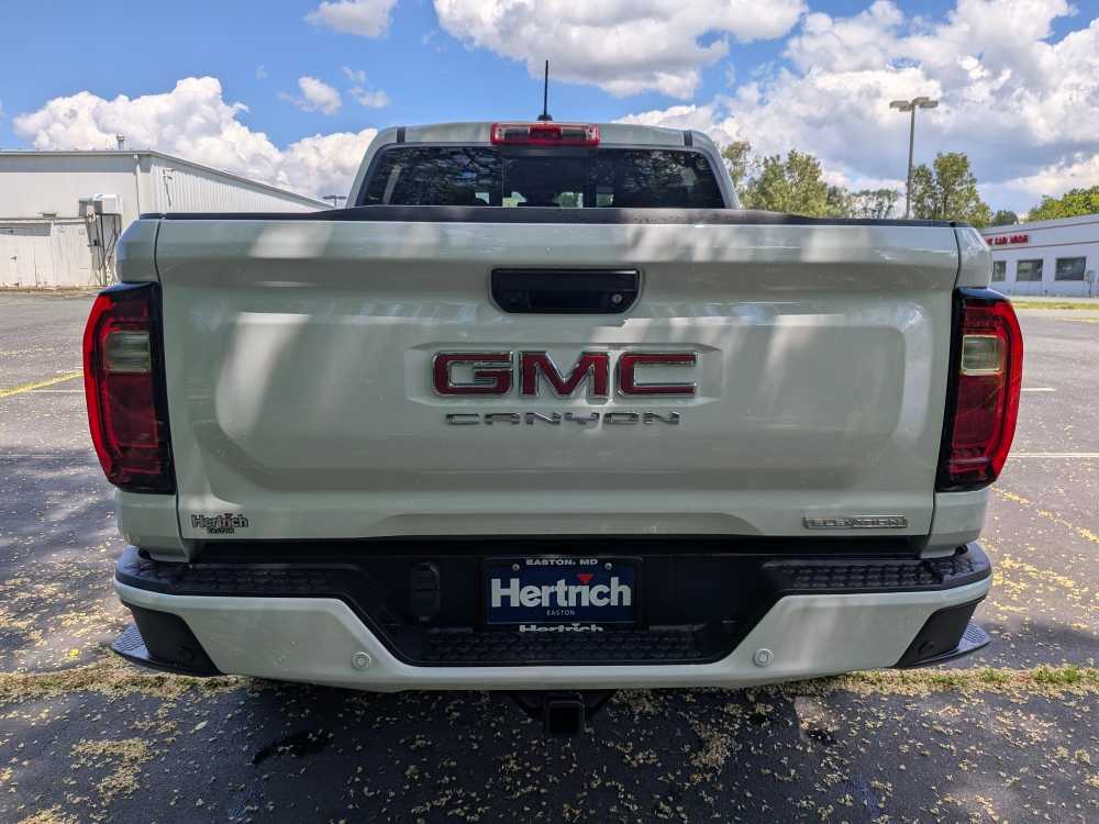 2025 Gmc Canyon Elevation photo 4