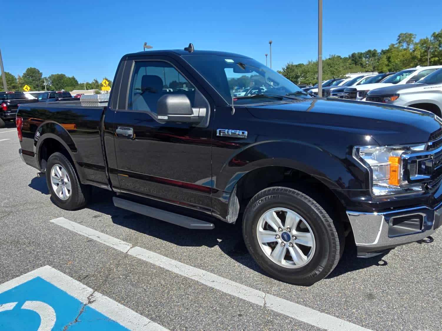 2020 Ford F-150 XLT photo 2