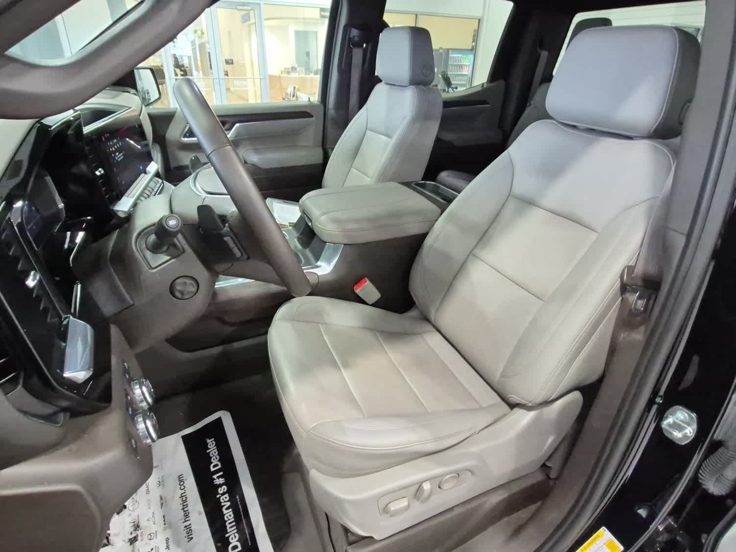 2023 GMC Sierra 1500 SLT - Photo 13