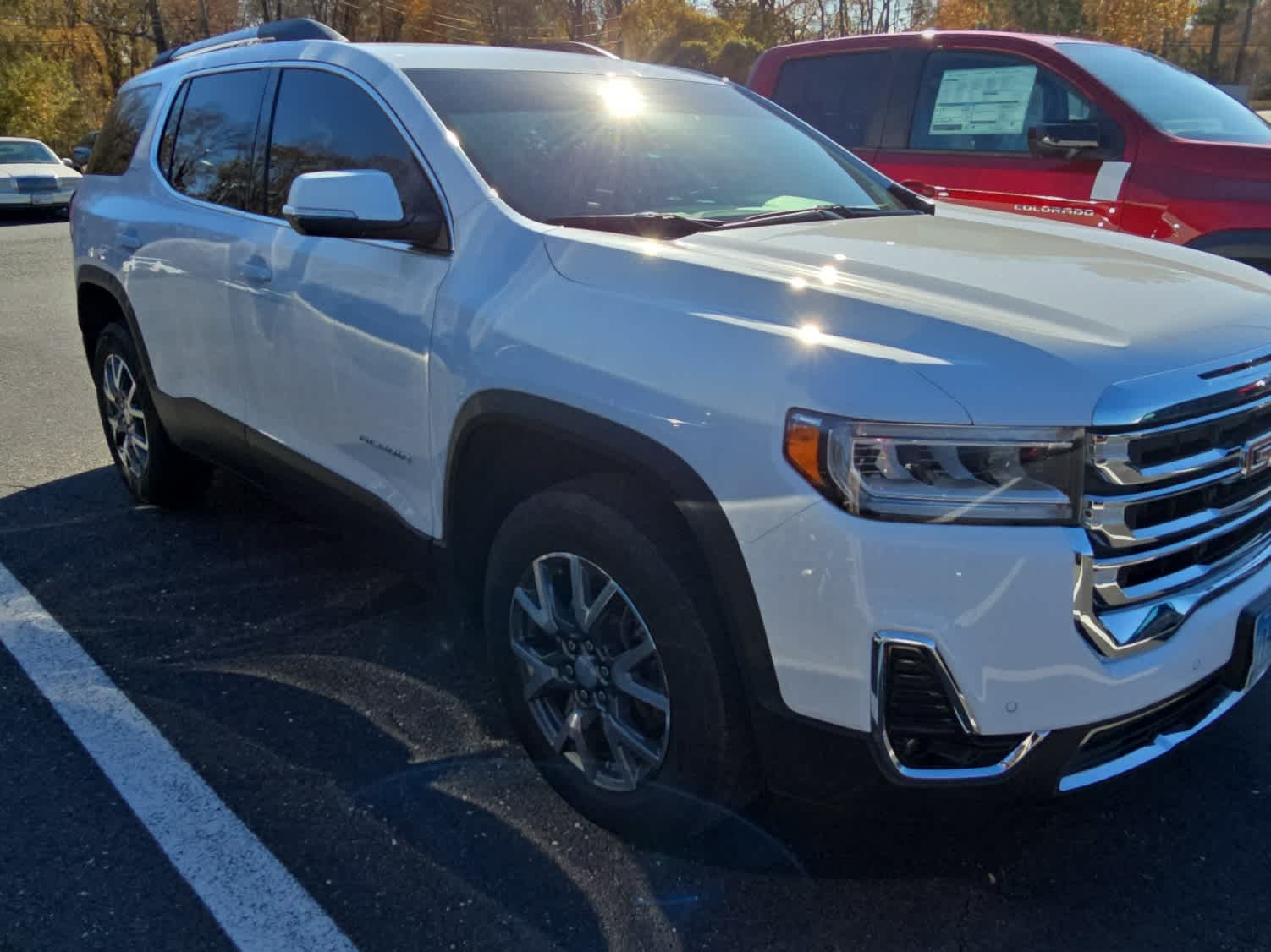 2023 Gmc Acadia SLT photo 2
