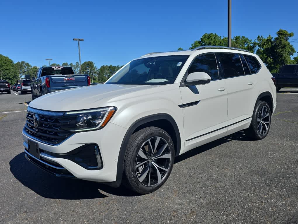 2025 Volkswagen Atlas 2.0T SEL Premium R-Line 4MOTION's photo