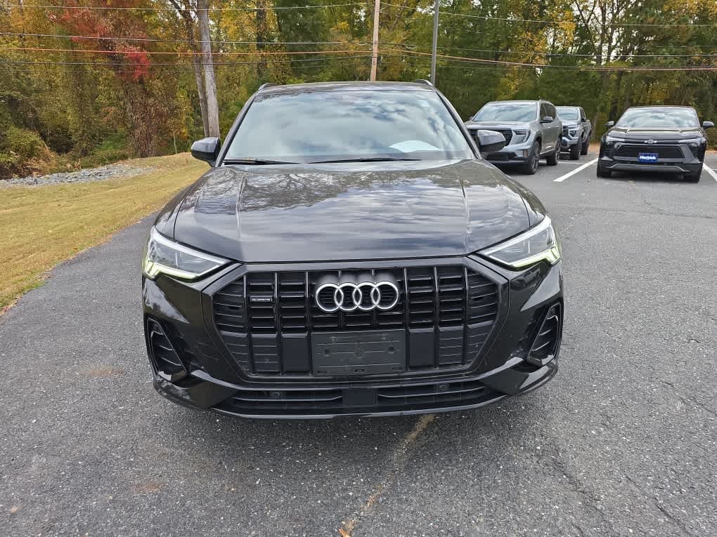 2021 Audi Q3 S line Premium Plus photo 2