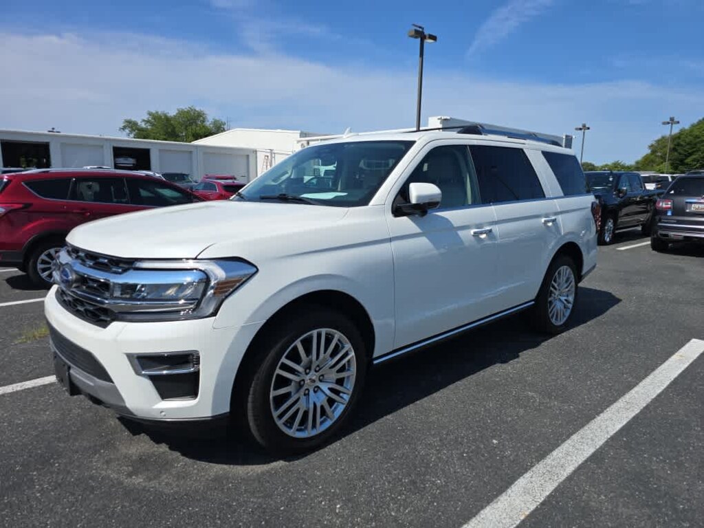 Used 2024 Ford Expedition Limited