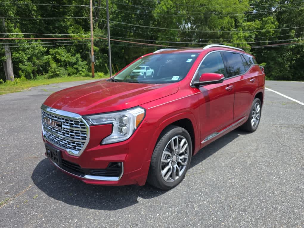 2022 GMC Terrain Denali AWD's photo