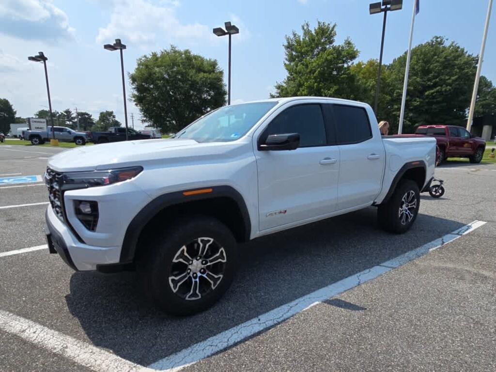 Used 2023 GMC Canyon 4WD AT4 Truck