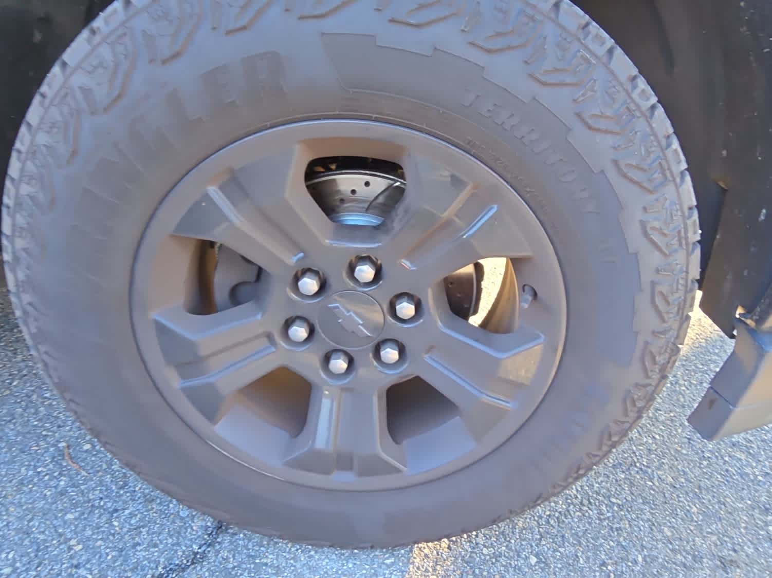 2019 Chevrolet Silverado LT photo 4