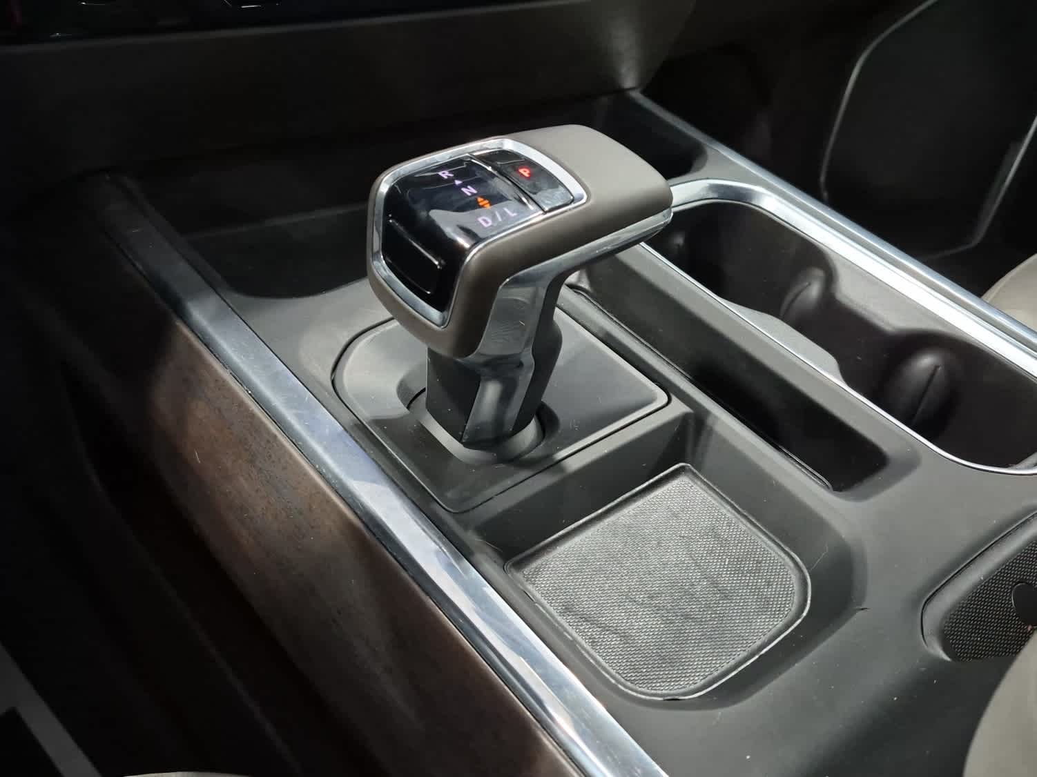 2023 GMC Sierra 1500 SLT - Photo 15